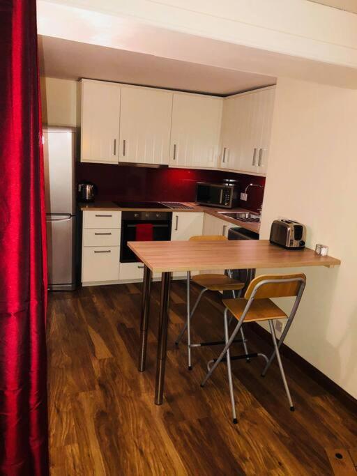 Vibrant At The Shore In Leith Apartamento